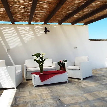L' Adelaide Guest house 3*