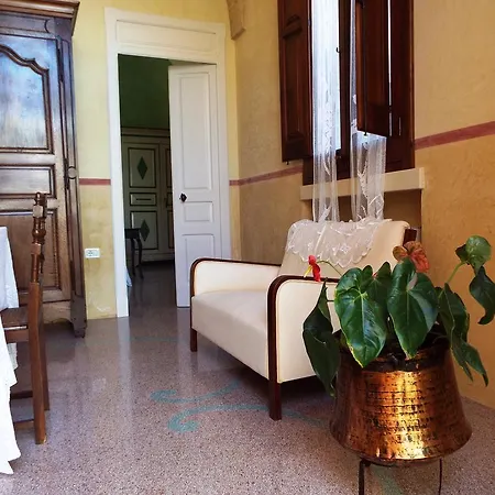 Guest house L' Adelaide 3*