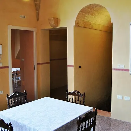 L' Adelaide Guest house